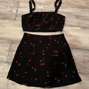 Tobi size small two piece set